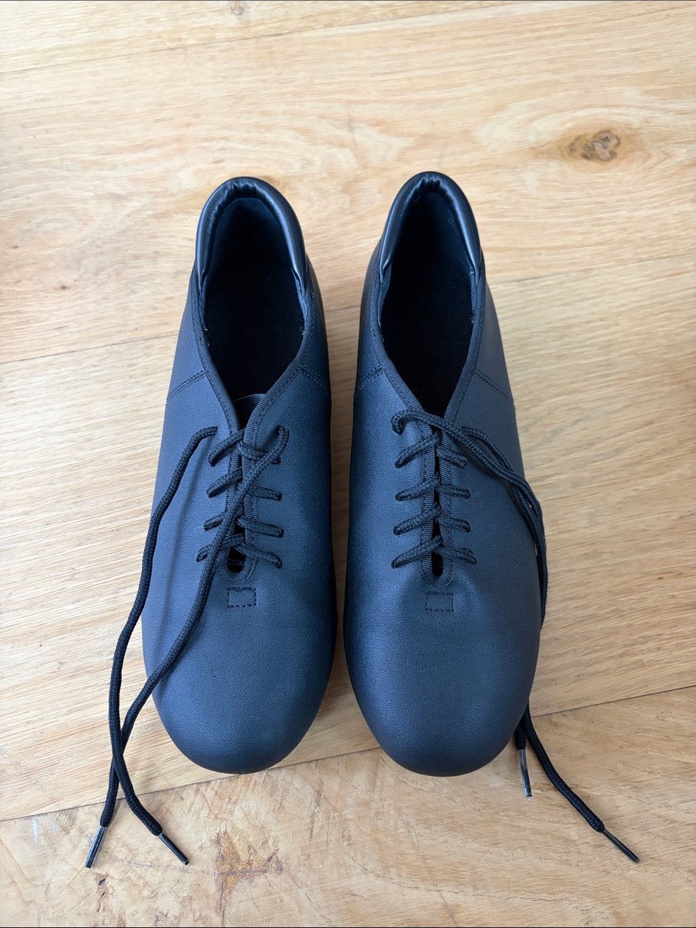 Women tap shoes 7.5